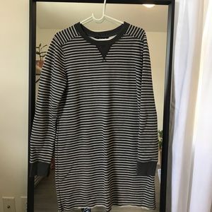 Sweater dress, neutral, light weight, pockets